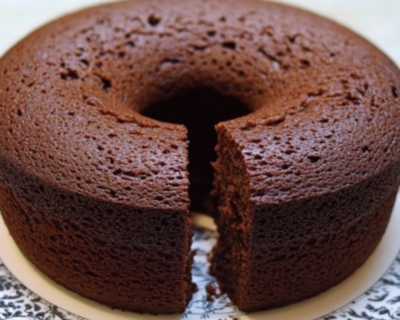 Bolo de Chocolate Mais Úmido e Fofinho do Mundo